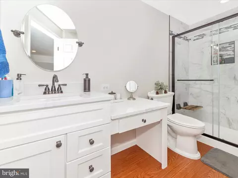 Bath - 2256 W Greenleaf Dr, Frederick, MD 21702 photo 4 of 4