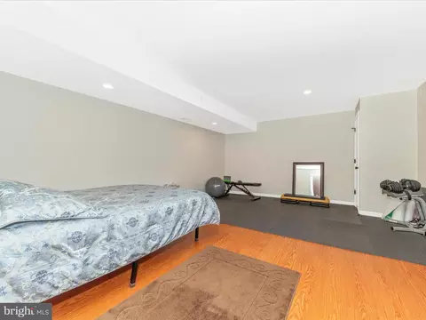 Bedroom - 2256 W Greenleaf Dr, Frederick, MD 21702 photo 5 of 7