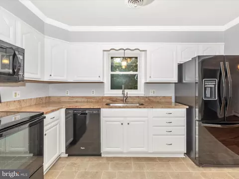 Kitchen - 7 Fairview Ave, Frederick, MD 21701 photo 3 of 4