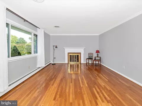 Living - 7 Fairview Ave, Frederick, MD 21701 photo 4 of 7