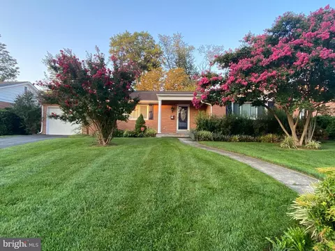 Exterior - 7 Fairview Ave, Frederick, MD 21701 photo 6 of 8