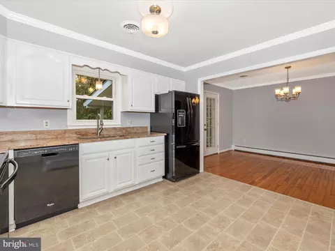 Kitchen - 7 Fairview Ave, Frederick, MD 21701 photo 4 of 4