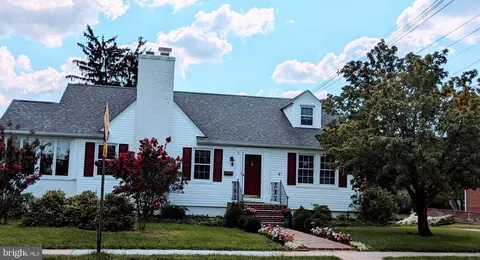 6 W 14th St W, Frederick, MD 21701