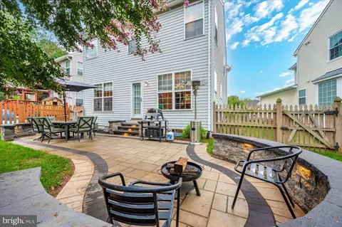 Exterior - 9548 Kingston Pl, Frederick, MD 21701 photo 13 of 13
