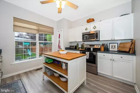 Kitchen - 9548 Kingston Pl, Frederick, MD 21701 photo 2 of 5