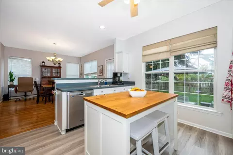 Kitchen - 9548 Kingston Pl, Frederick, MD 21701 photo 5 of 5