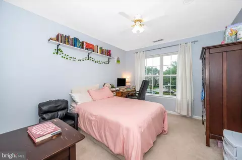 Bedroom - 9548 Kingston Pl, Frederick, MD 21701 photo 5 of 7