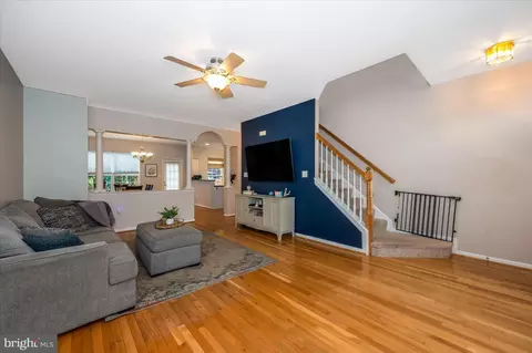 Living - 9548 Kingston Pl, Frederick, MD 21701 photo 1 of 1