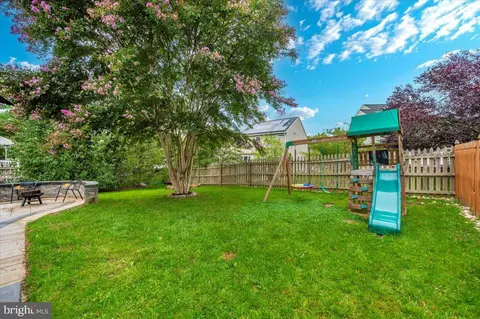 Exterior - 9548 Kingston Pl, Frederick, MD 21701 photo 7 of 13