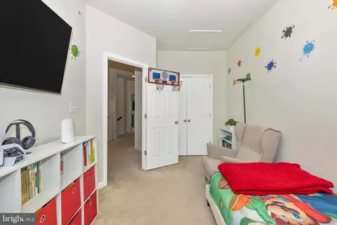 Bedroom - 6305 Posey St, Frederick, MD 21703 photo 10 of 11