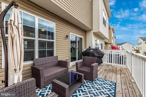 Exterior - 6305 Posey St, Frederick, MD 21703 photo 5 of 16