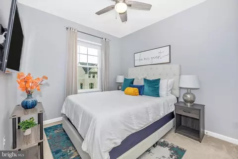 Bedroom - 6305 Posey St, Frederick, MD 21703 photo 5 of 11