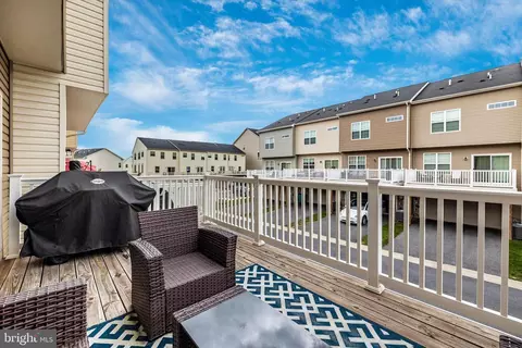 Exterior - 6305 Posey St, Frederick, MD 21703 photo 6 of 16