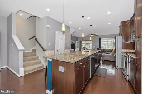 Entry Way - 6305 Posey St, Frederick, MD 21703 photo 5 of 8
