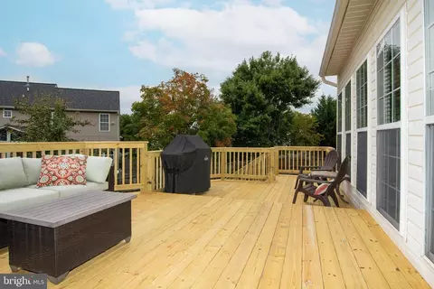 Exterior - 1807 Rainbow Falls Ct, Frederick, MD 21702 photo 3 of 10