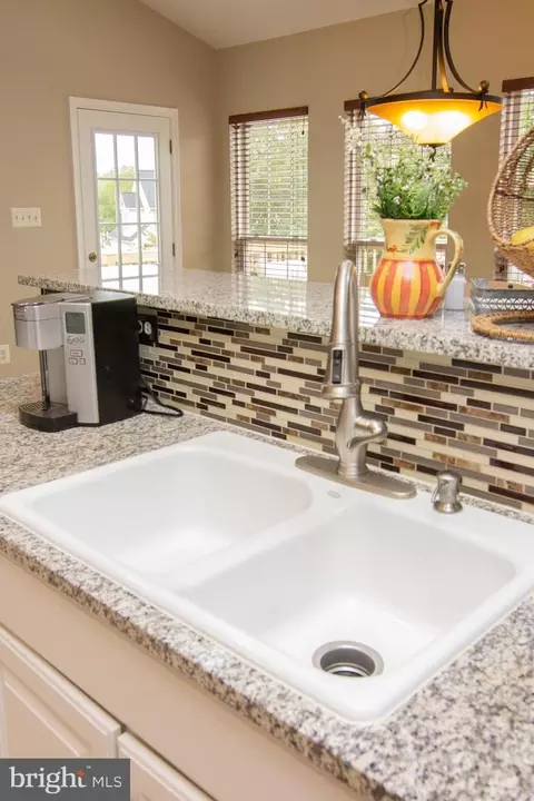 Kitchen - 1807 Rainbow Falls Ct, Frederick, MD 21702 photo 3 of 6
