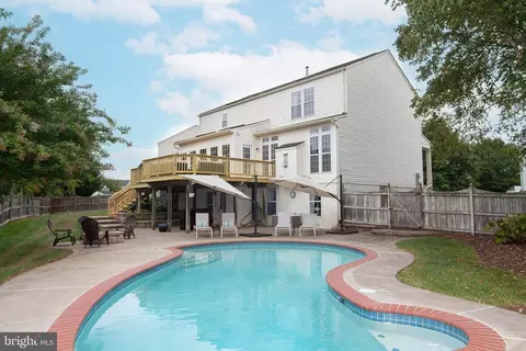 Exterior - 1807 Rainbow Falls Ct, Frederick, MD 21702 photo 8 of 10