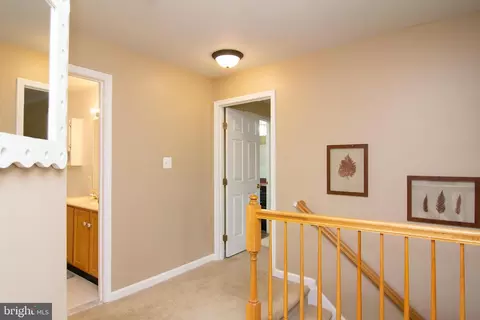 Entry Way - 1807 Rainbow Falls Ct, Frederick, MD 21702 photo 4 of 5