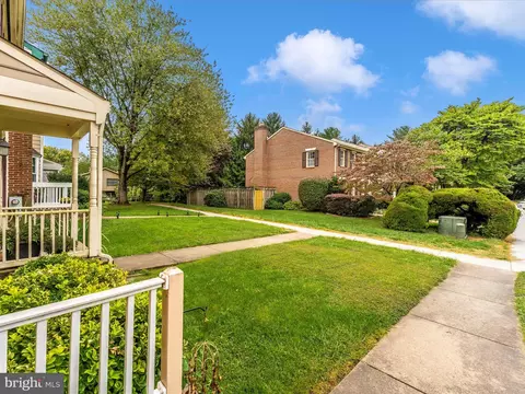 Exterior - 8220 Red Wing Ct, Frederick, MD 21701 photo 4 of 23