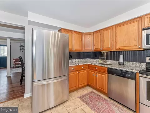 Kitchen - 8220 Red Wing Ct, Frederick, MD 21701 photo 3 of 5