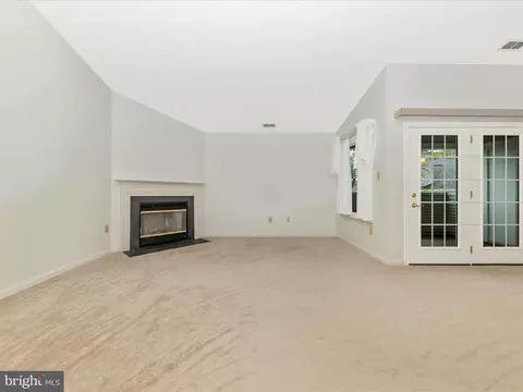 2136 Wainwright Ct #2C, Frederick, MD 21702 photo 6