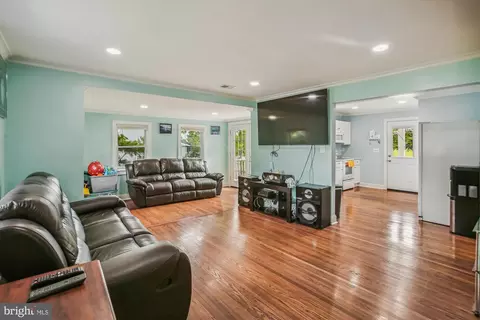 Other - 904 Oak St, Frederick, MD 21703 photo 6 of 17
