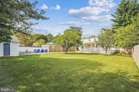 Exterior - 904 Oak St, Frederick, MD 21703 photo 2 of 17