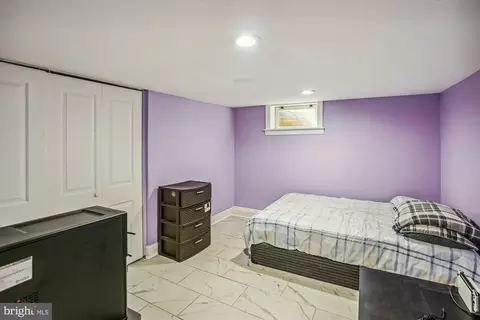 Bedroom - 904 Oak St, Frederick, MD 21703 photo 5 of 7