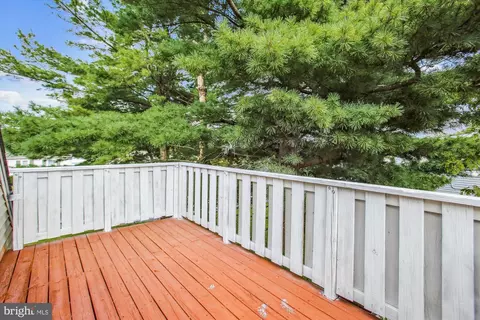 Exterior - 904 Oak St, Frederick, MD 21703 photo 16 of 17