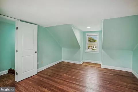 Bedroom - 904 Oak St, Frederick, MD 21703 photo 4 of 7
