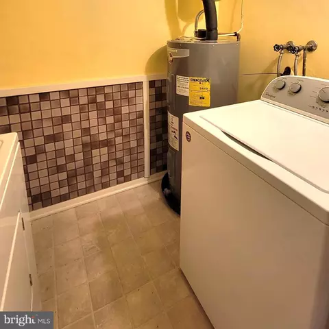 995 D Heather Ridge Dr #4D, Frederick, MD 21702 photo 8