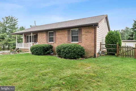 8202 Winter Snow Ct, Frederick, MD 21702 photo 4