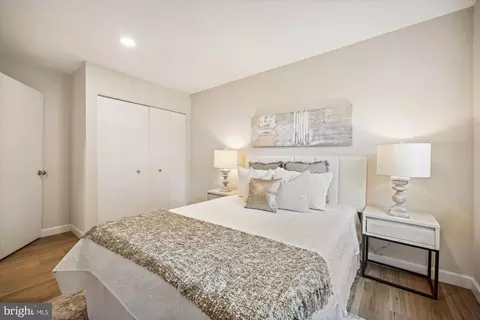 Bedroom - 6905 Hackberry Ct, Frederick, MD 21703 photo 6 of 6