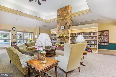 View/Area - 6905 Hackberry Ct, Frederick, MD 21703 photo 2 of 2