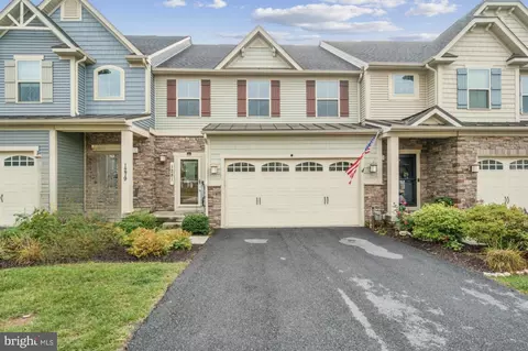 1281 Drydock St, Brunswick, MD 21716