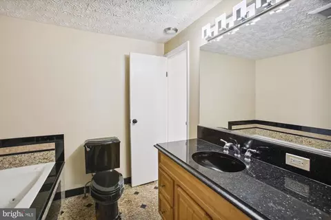 Bath - 209 Savage Rd, Frederick, MD 21702 photo 3 of 5