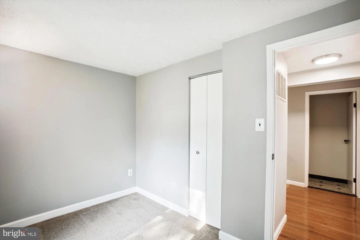 Entry Way - 209 Savage Rd, Frederick, MD 21702 photo 4 of 6