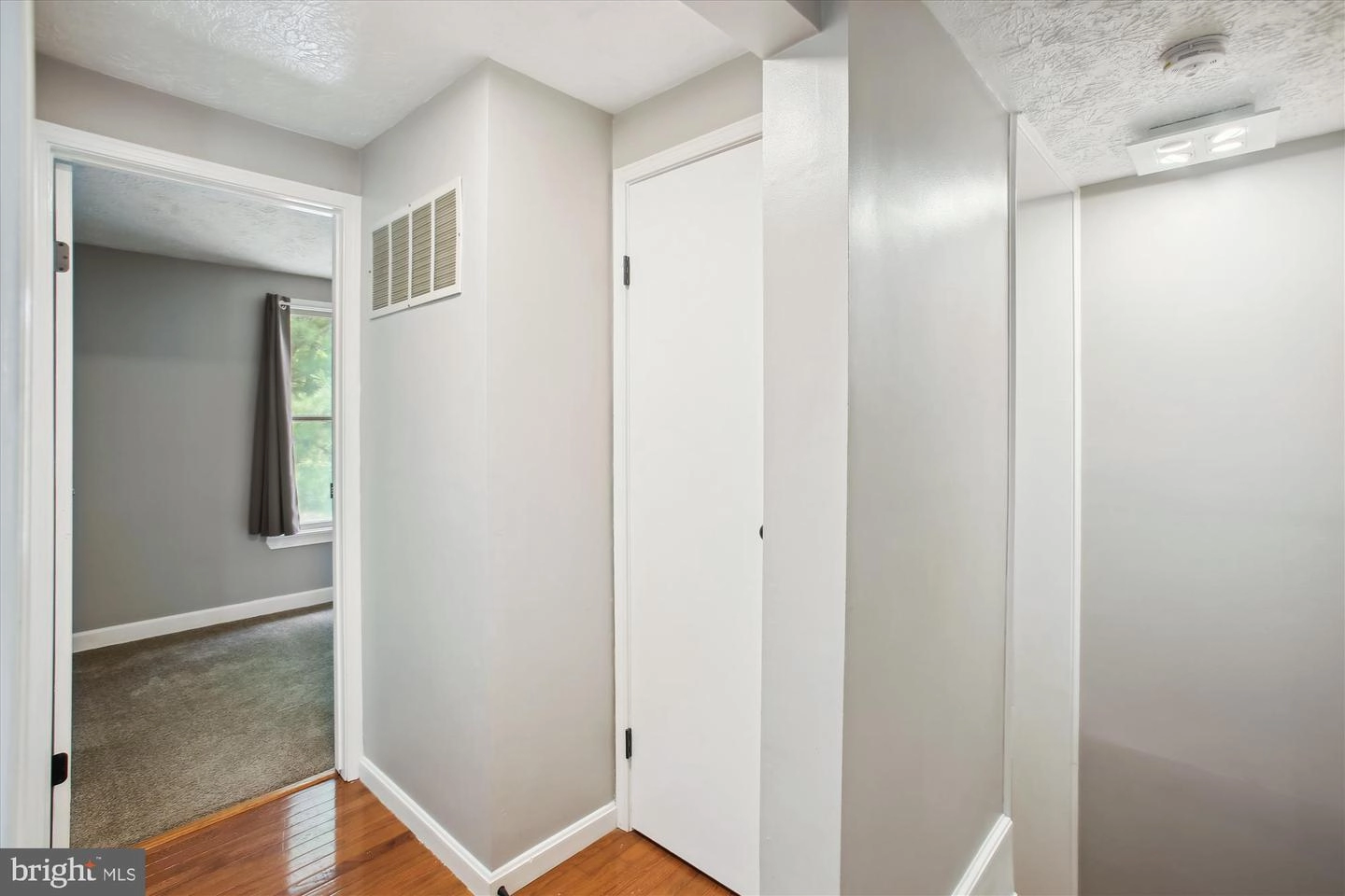 Entry Way - 209 Savage Rd, Frederick, MD 21702 photo 5 of 6