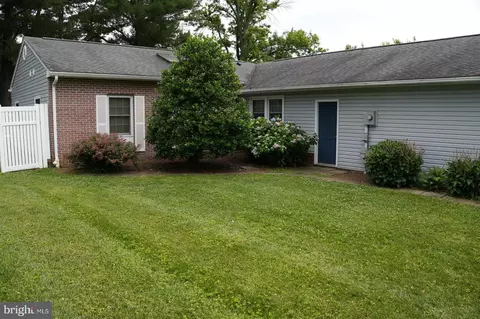 4524 Willow Tree Dr, Middletown, MD 21769 photo 3
