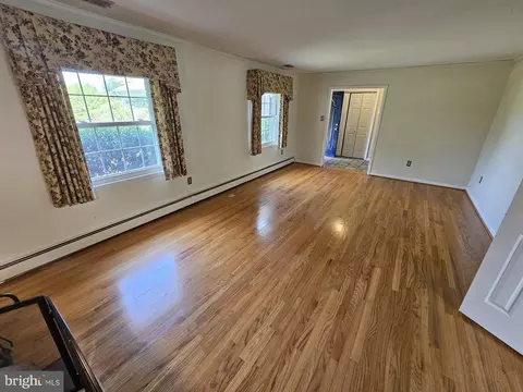 4524 Willow Tree Dr, Middletown, MD 21769 photo 8