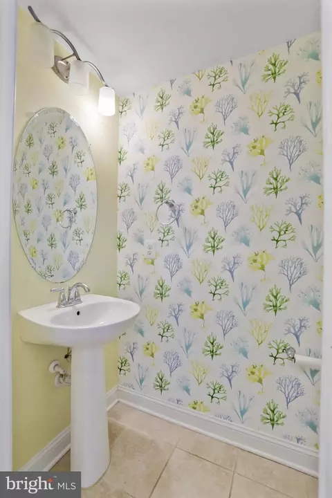 12 Maxwell Sq, Frederick, MD 21701 photo 12