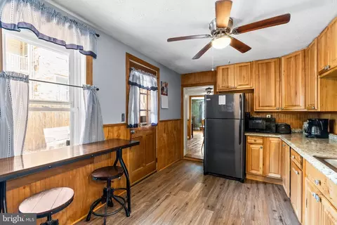 307 W Main St, Middletown, MD 21769 photo 11