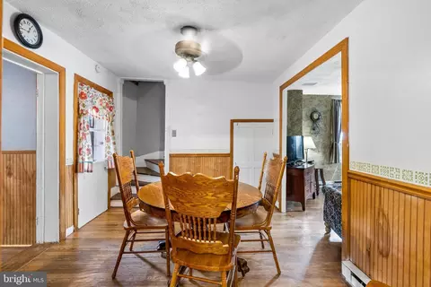 307 W Main St, Middletown, MD 21769 photo 6
