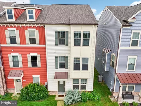 1125 Lawler Dr, Frederick, MD 21702