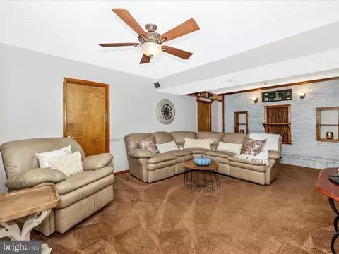606 E St E, Brunswick, MD 21716 photo 26