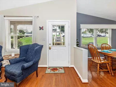 606 E St E, Brunswick, MD 21716 photo 4