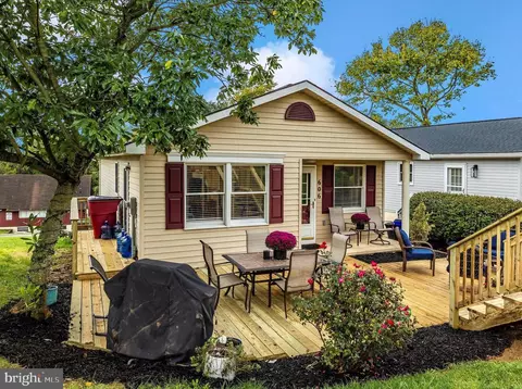 606 E St E, Brunswick, MD 21716