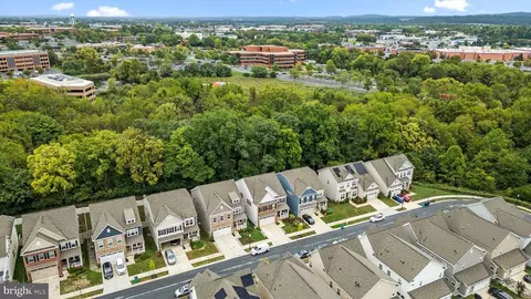 View/Area - 5209 Continental Dr, Frederick, MD 21703 photo 7 of 11