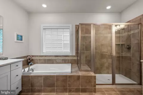 Bath - 5209 Continental Dr, Frederick, MD 21703 photo 1 of 4