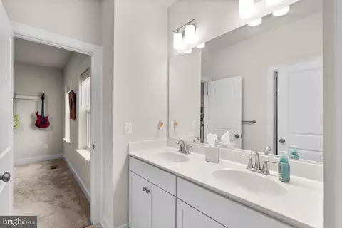 Entry Way - 5209 Continental Dr, Frederick, MD 21703 photo 9 of 14